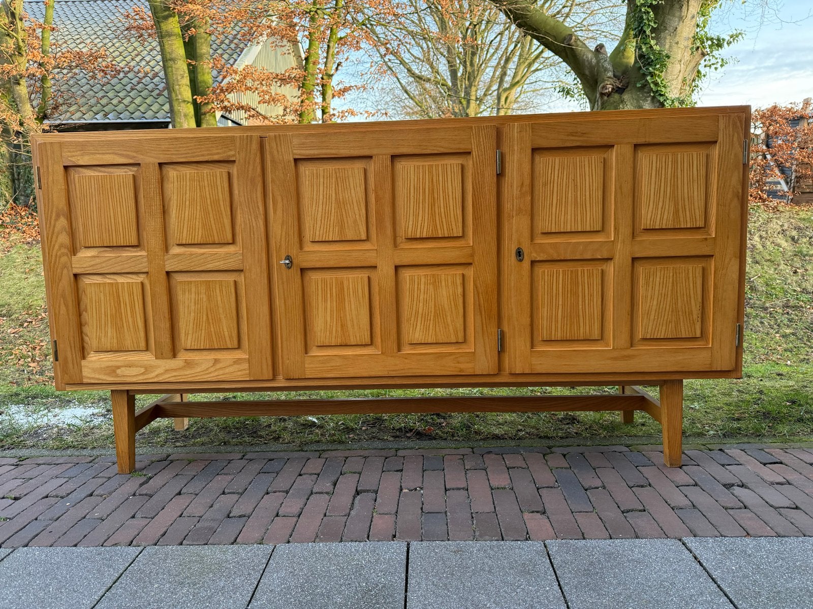 Vintage Lowboard dressoir met deuren en lade, 150 tot 200 cm, Eikenhout, Ophalen of Verzenden, Zo goed als nieuw