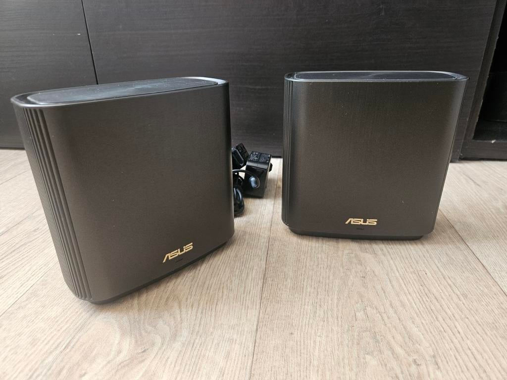 Asus ZenWiFi XT8 (Duo Pack) - Krachtige tri-band WiFi 6 Mesh, Computers en Software, WiFi-versterkers, Ophalen of Verzenden, Gebruikt