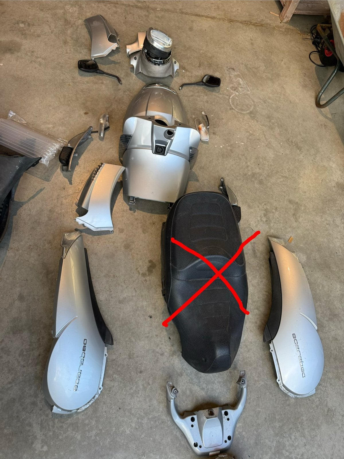 Aprilia Scarabeo 250-300-500 onderdelen, Fietsen en Brommers, Brommeronderdelen | Scooters, Ophalen of Verzenden, Gebruikt, Overige typen