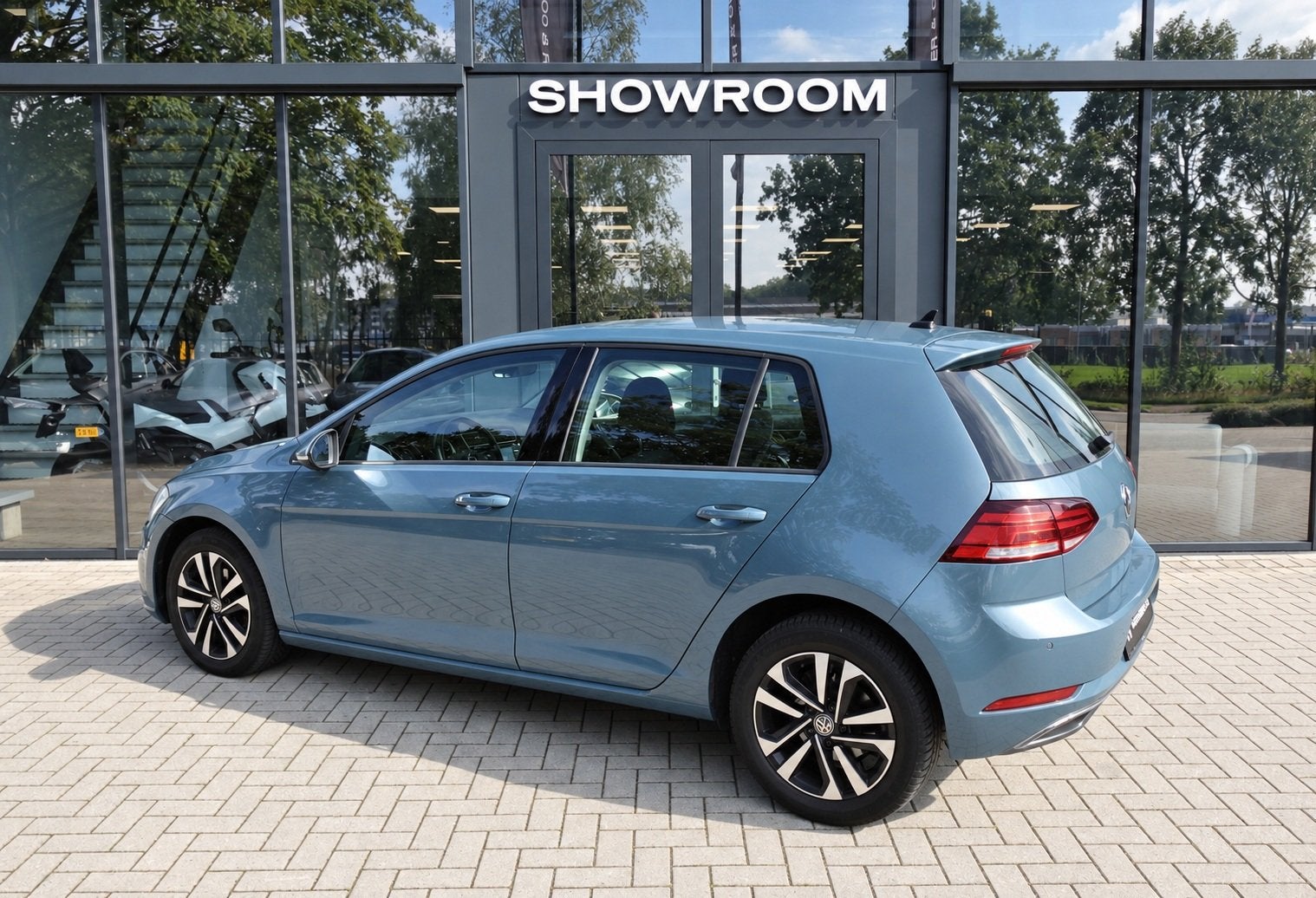 Volkswagen GOLF 1.0 TSI Comfortline NAVI CARPLAY ACC VOL, Dealer onderhouden, Stof, Verwarmde buitenspiegels, Blauw