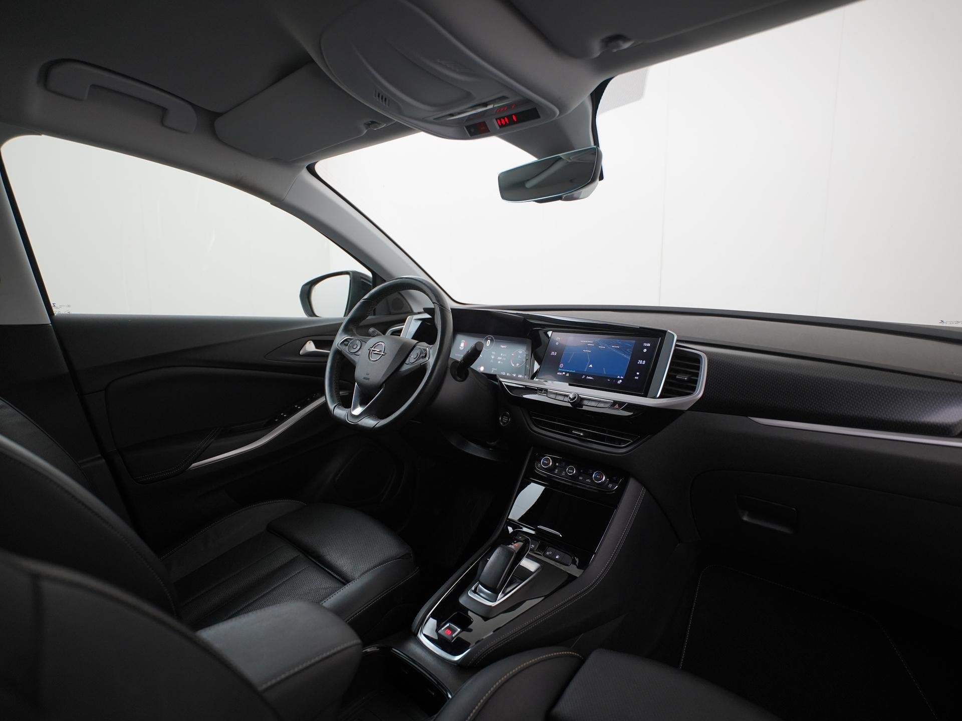 Opel Grandland 1.6 Turbo Plug-In Hybrid 4x4 Ultimate | Trekh, Auto's, 4 cilinders, Alcantara, Wit, Vierwielaandrijving