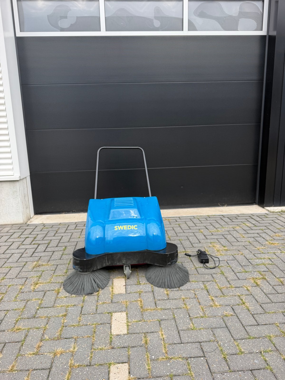 Swedic Accu Loop Veegmachine S-1000 - Recent Onderhoud, Tuin en Terras, Veegmachines, Ophalen, Gebruikt