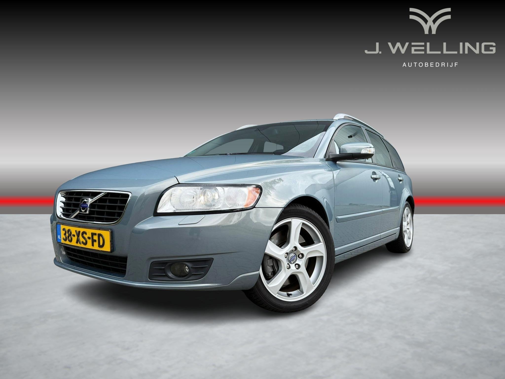 Volvo V50 2.5 T5 AWD Summum pano / leer / trekhaak, Auto's, Euro 5, Gebruikt, Zwart, 700 kg