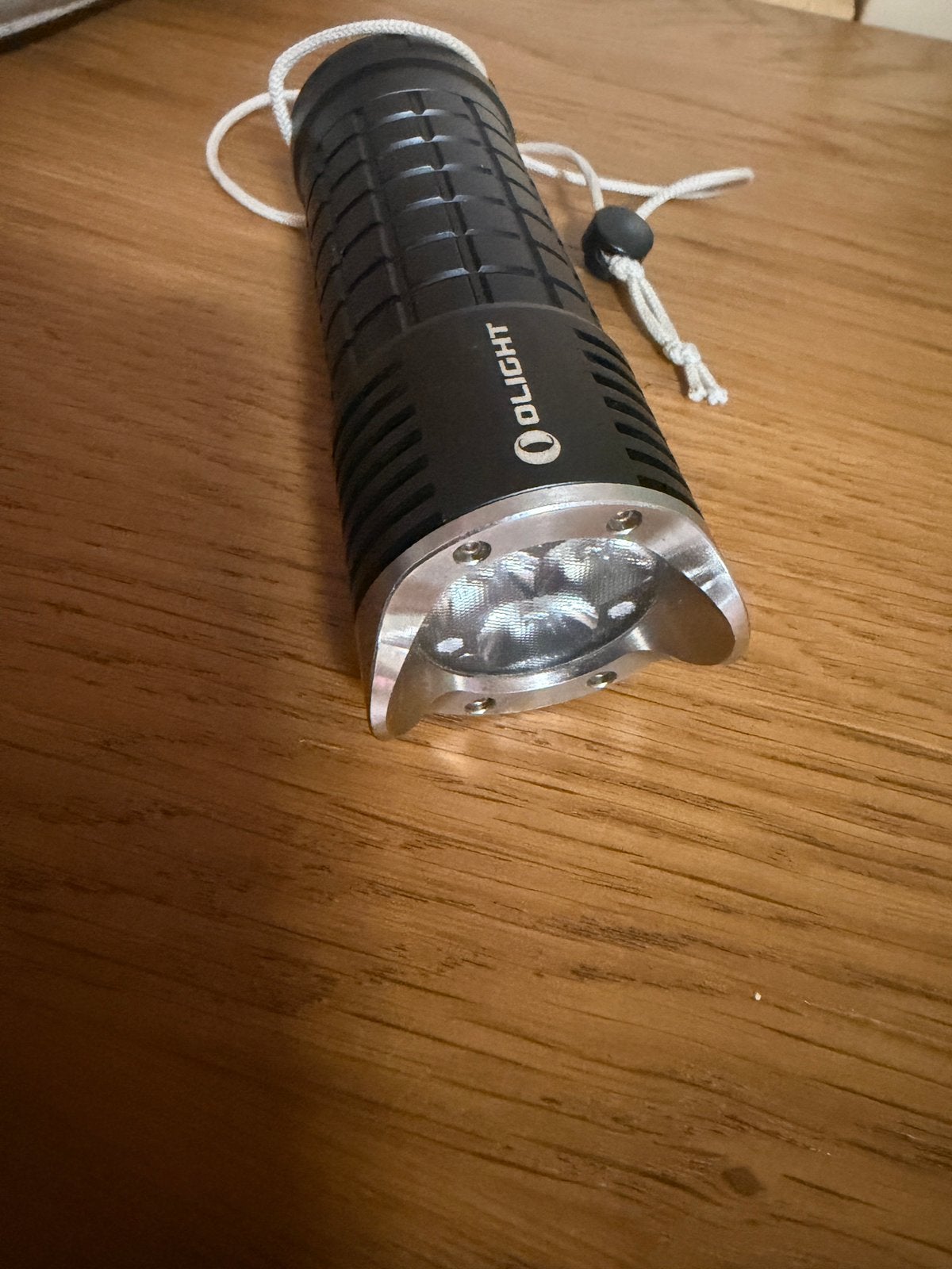 Olight SA mini Intimidator zaklamp met doosje enz., Verzenden, Zo goed als nieuw, Batterij