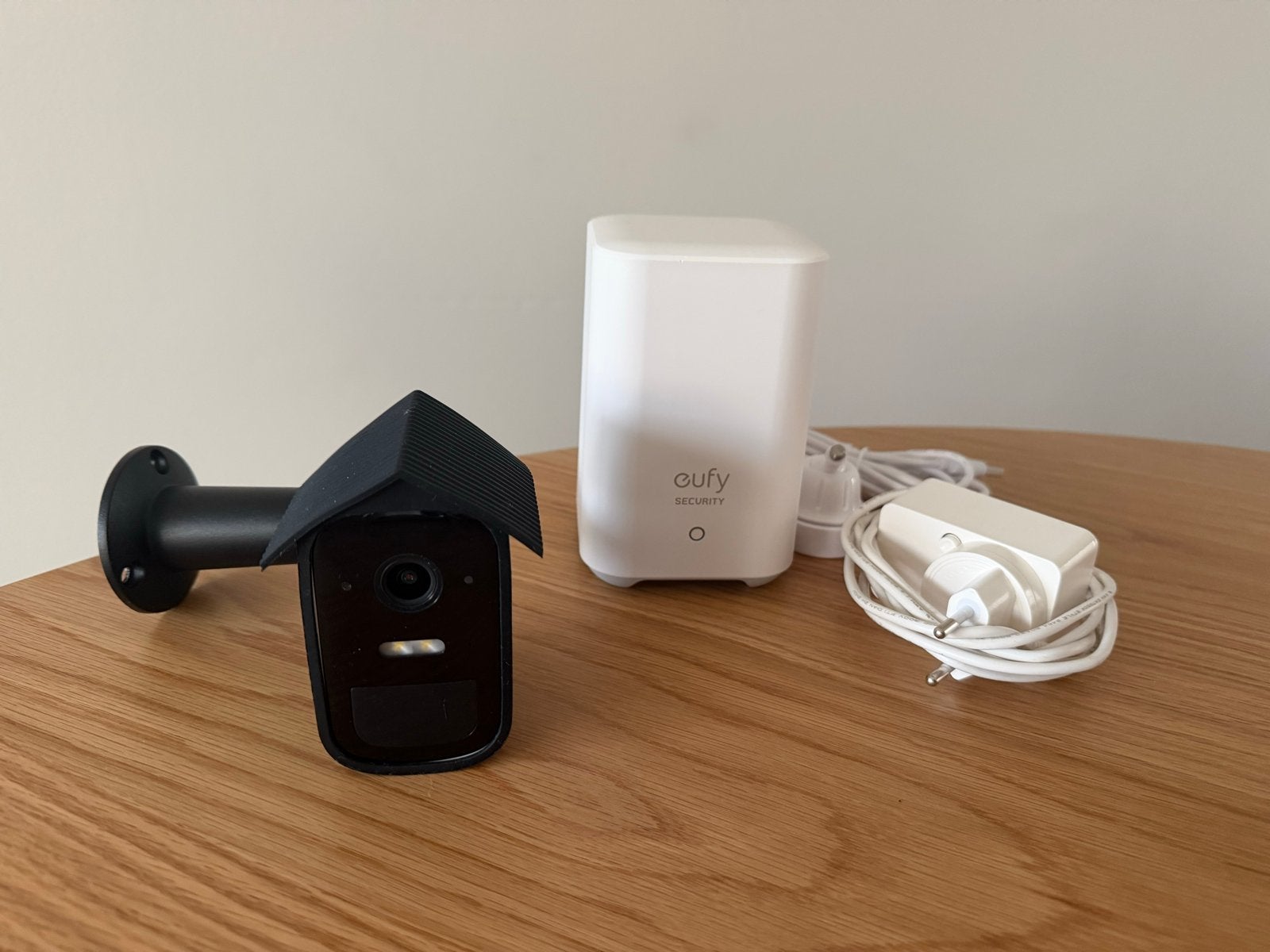 Eufy Security Camera Set - Buiten- en Binnencamera, Ophalen of Verzenden, Zo goed als nieuw, Buitencamera