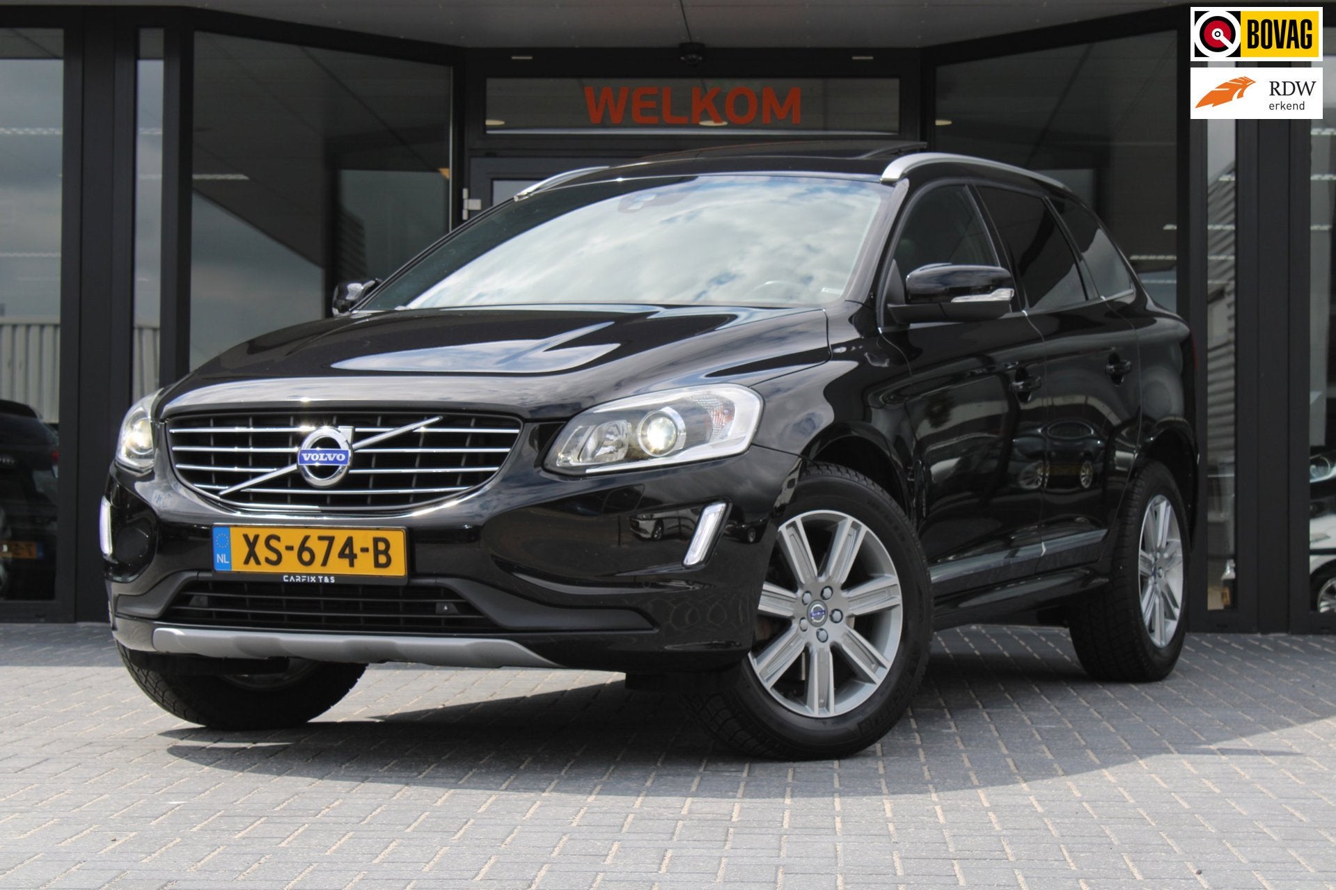 Volvo XC60 2.0 T5 FWD Ocean Race Automaat, Stoelverwarming V, Auto's, Dealer onderhouden, 15 km/l, Gebruikt, 4 cilinders