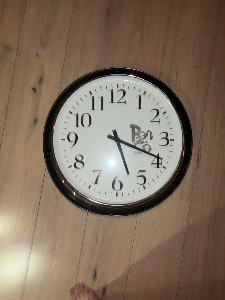IKEA Wandklok - Klassiek Design, Ophalen, Zo goed als nieuw, Wandklok