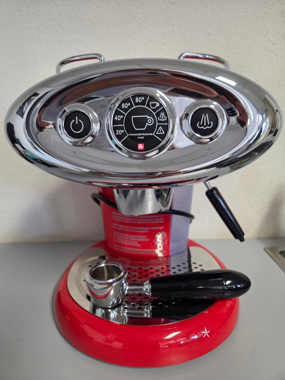 FrancisFrancis! for Illy X1 Espresso Machine Rood, Espresso apparaat, Gemalen koffie, Zo goed als nieuw, 1 kopje