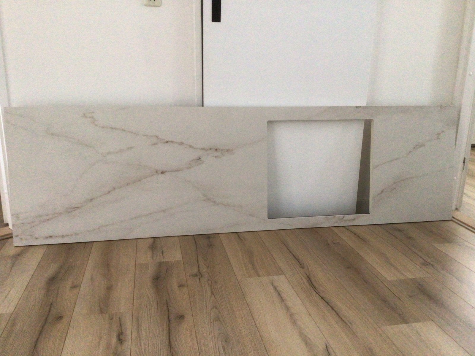 Dekton aanrechtblad met uitsparing voor kookplaat, Huis en Inrichting, Ophalen, Wit, Nieuw, 200 cm of meer
