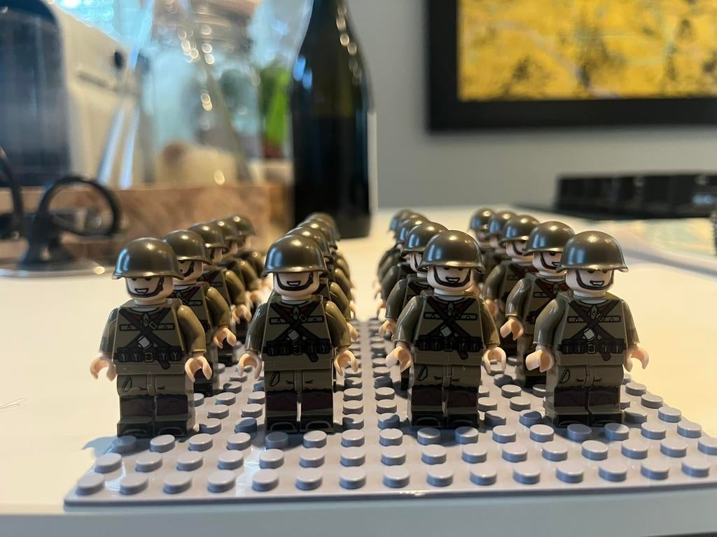 20 WW2 Sovjet Unie minifiguren + 20 wapens, Ophalen of Verzenden, Nieuw