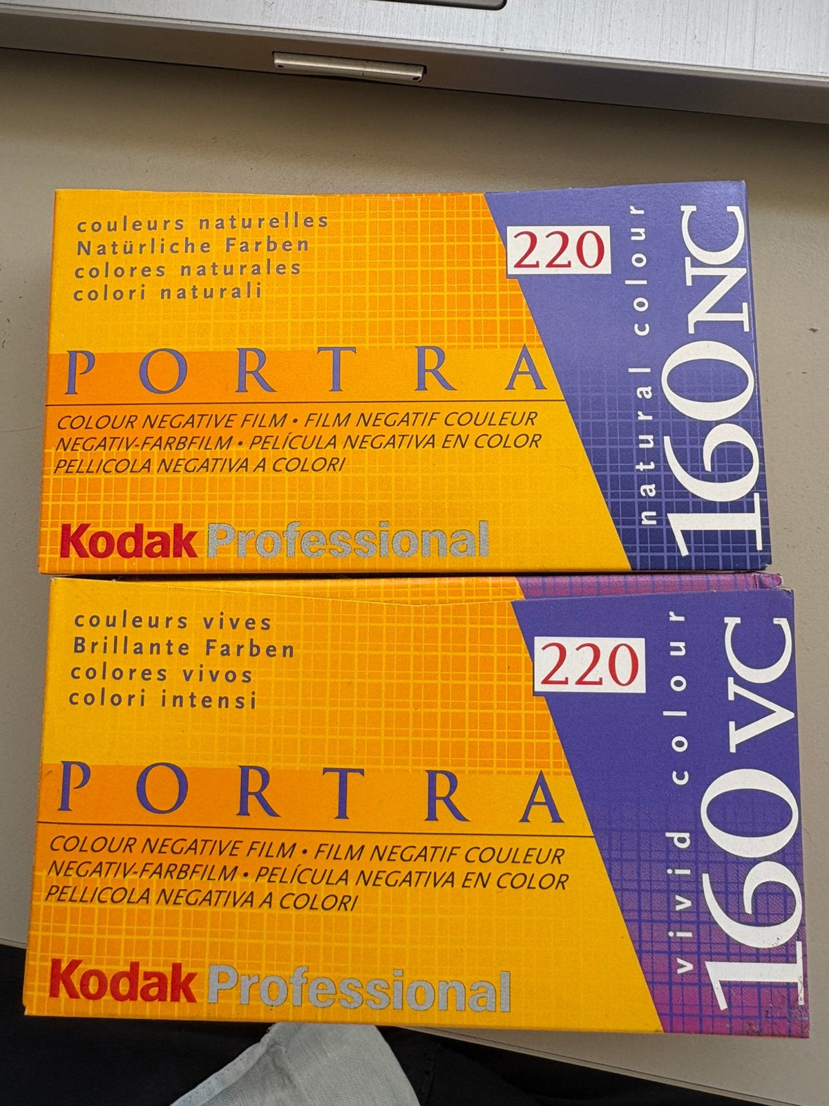 10x Kodak Portra 220 middenformaat film, Ophalen of Verzenden