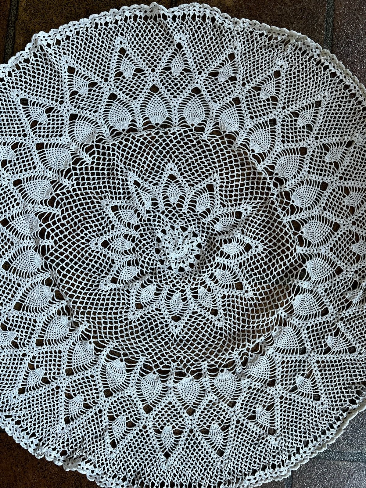 2x …..Zelf gehaakt wit kleedje ø 60 cm, Antiek en Kunst, Ophalen of Verzenden