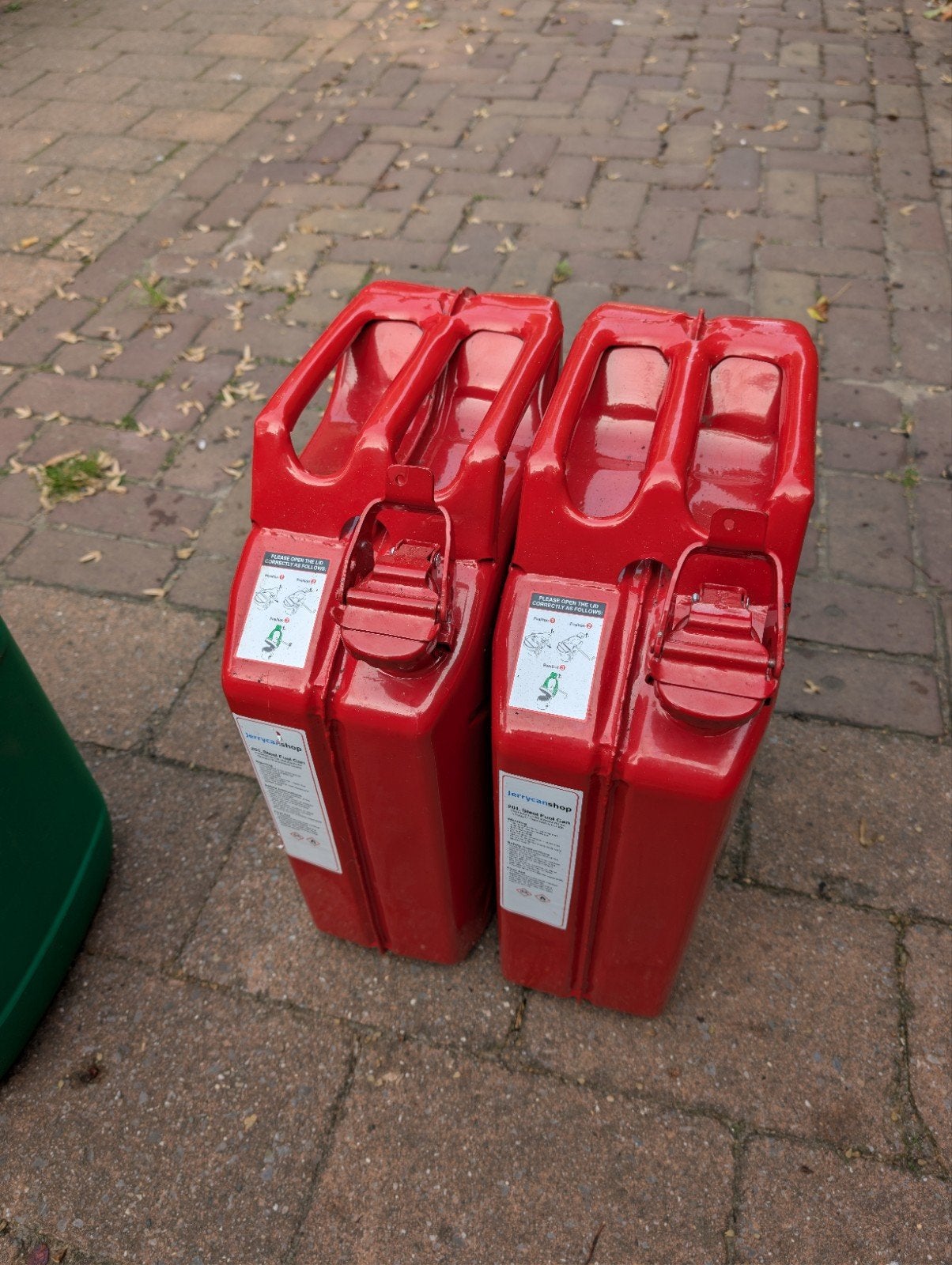 jerrycans 20 liter - totaal 60 liter, Ophalen of Verzenden