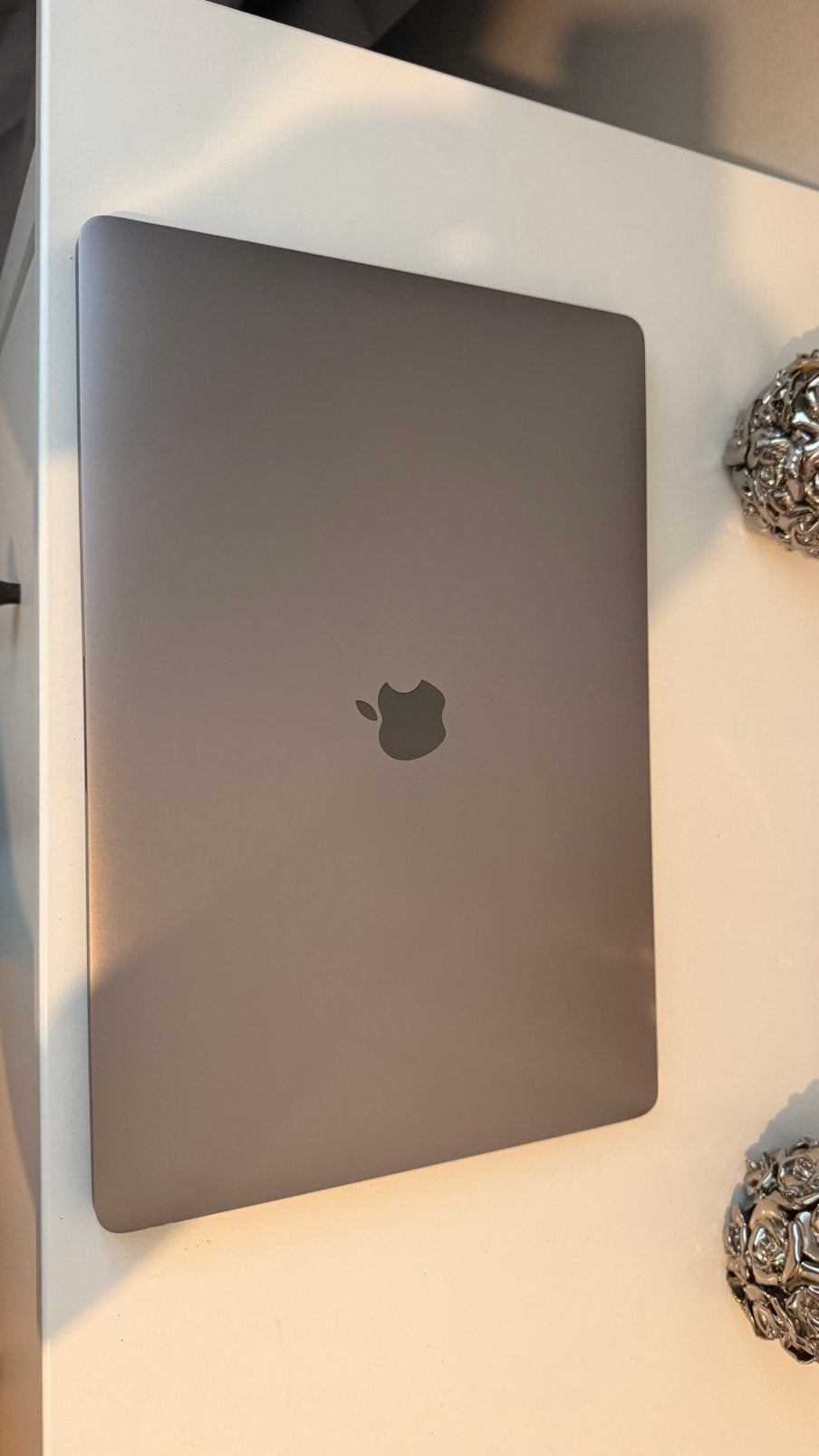 MacBook Pro Space Grey 2019, MacBook Pro, 256 GB, 2 tot 3 Ghz, Refurbished
