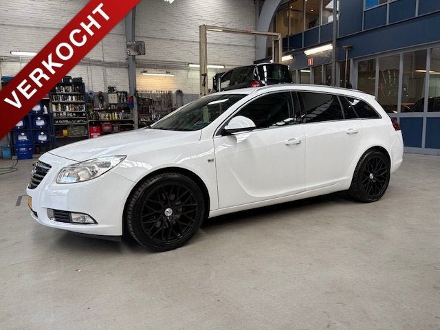 OPEL Insignia 1.6 Turbo 180pk Sport | Navigatie | Trekhaak |, Auto's, 1513 kg, Euro 5, Gebruikt, 4 cilinders