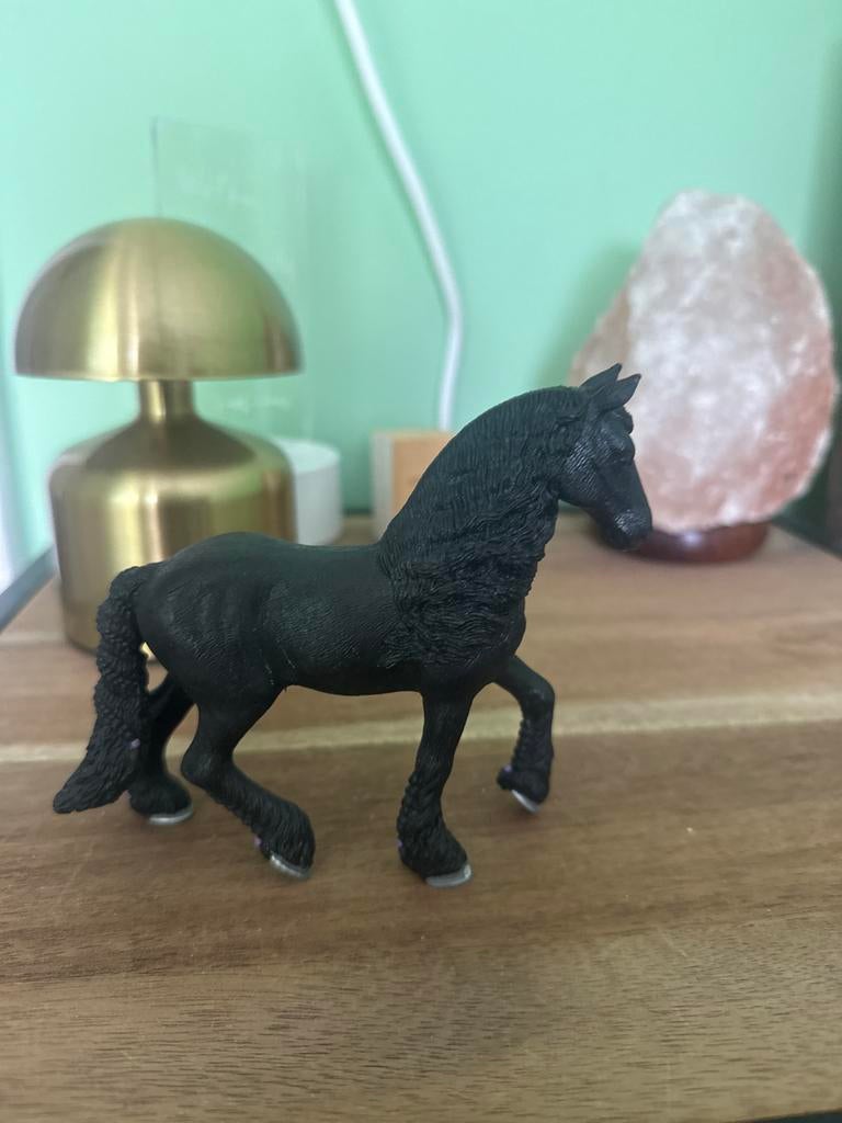 Schleich Fries paard speelfiguur, Ophalen of Verzenden, Zo goed als nieuw