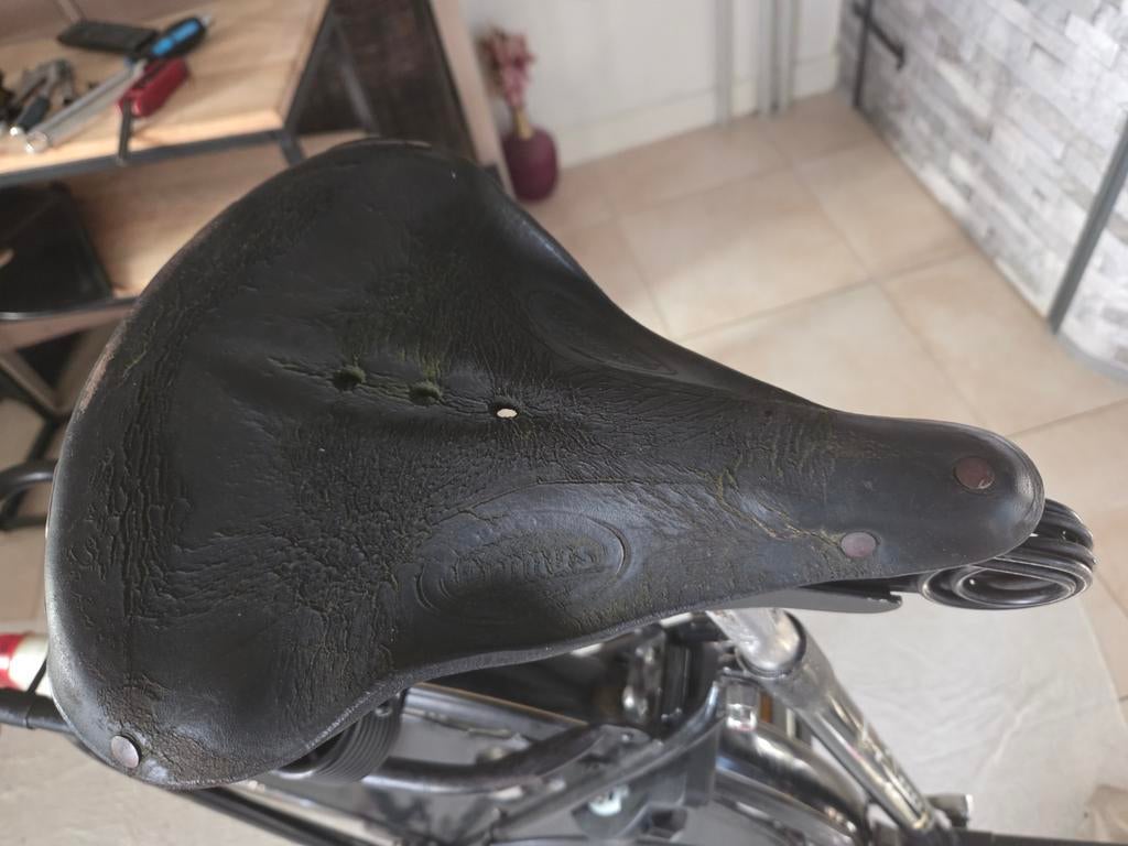 Antiek primus fietszadel, Fietsen en Brommers, Ophalen of Verzenden, Zadel, Overige merken
