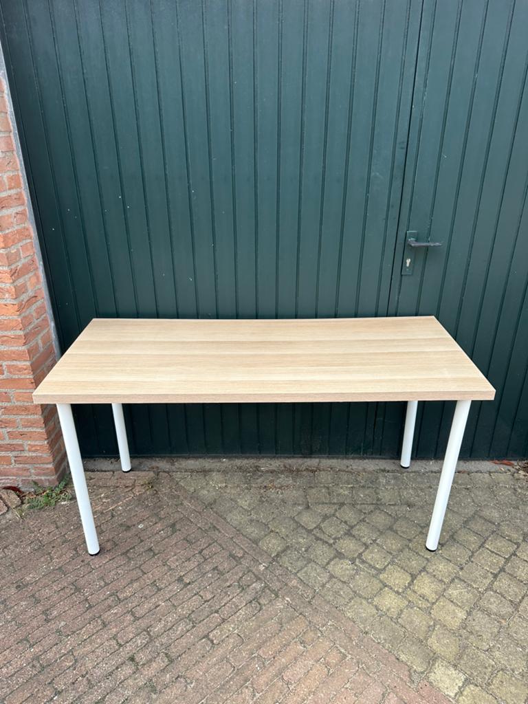 Ikea bureau met witte poten!, Ophalen, Gebruikt, Hout, Schoolbureau