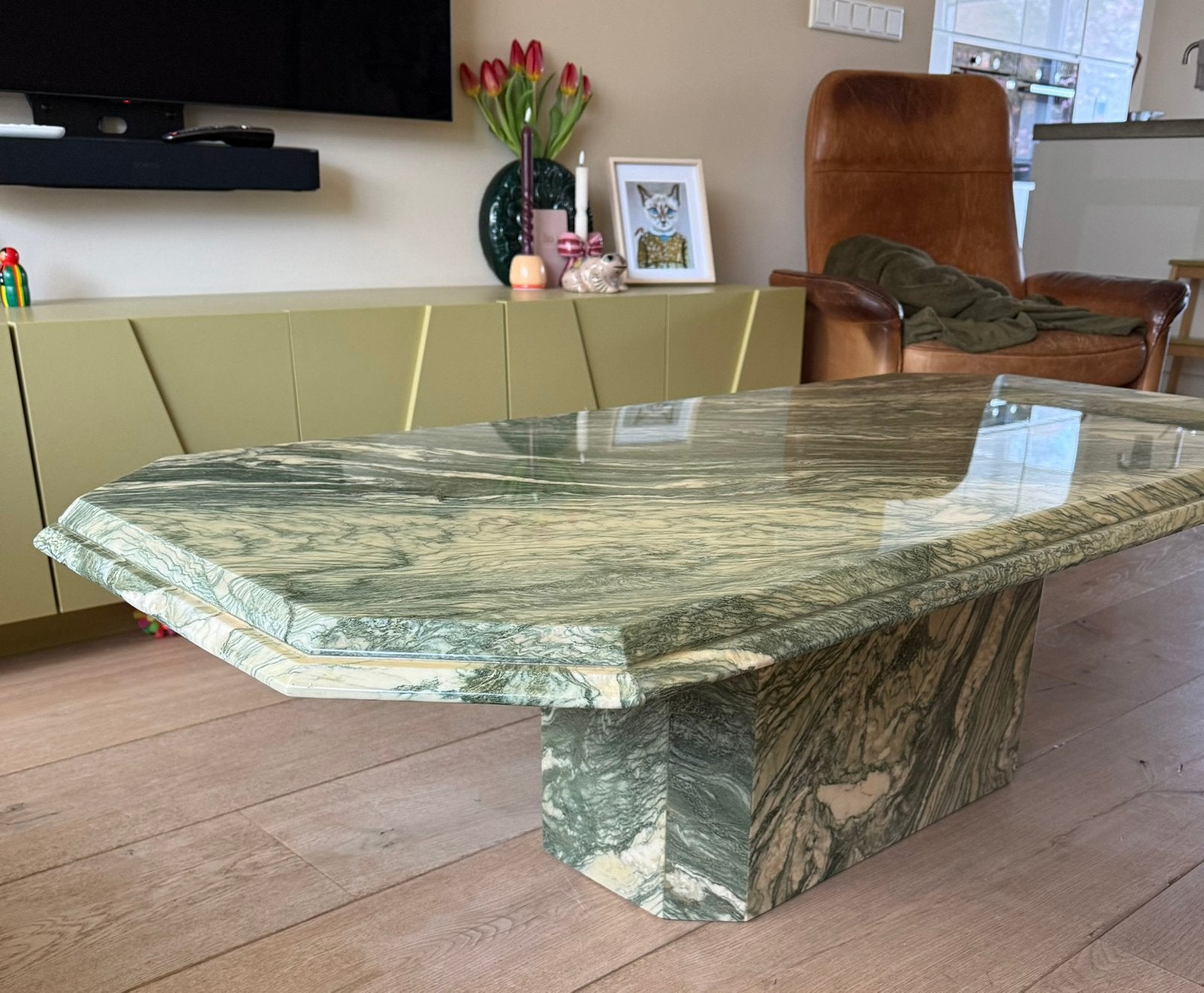 Groene marmeren salontafel, Huis en Inrichting, Ophalen, Overige materialen, 100 tot 150 cm, 50 tot 100 cm