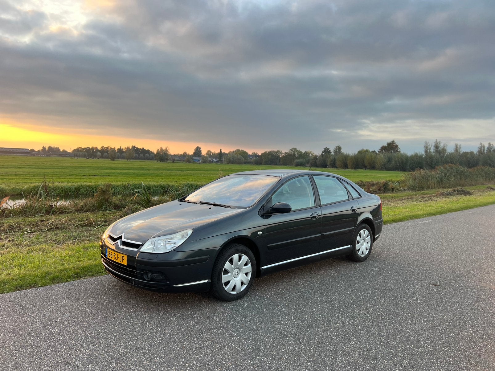 Citroën C5 2.0I 16V Ligne Business AUT 2006, Zwart, 4 cilinders, 700 kg, C5