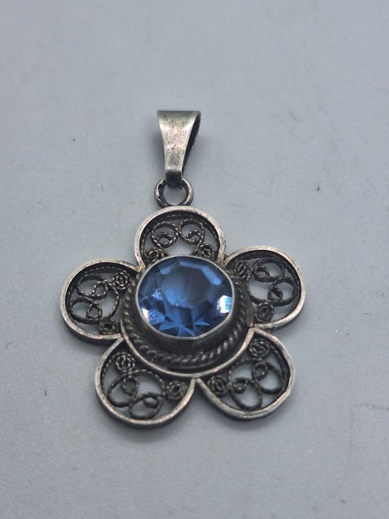 Zilveren Hanger met Aquamarijn en Filigrain - 3.7 gram, Gebruikt, Blauw, Ophalen of Verzenden, Zilver