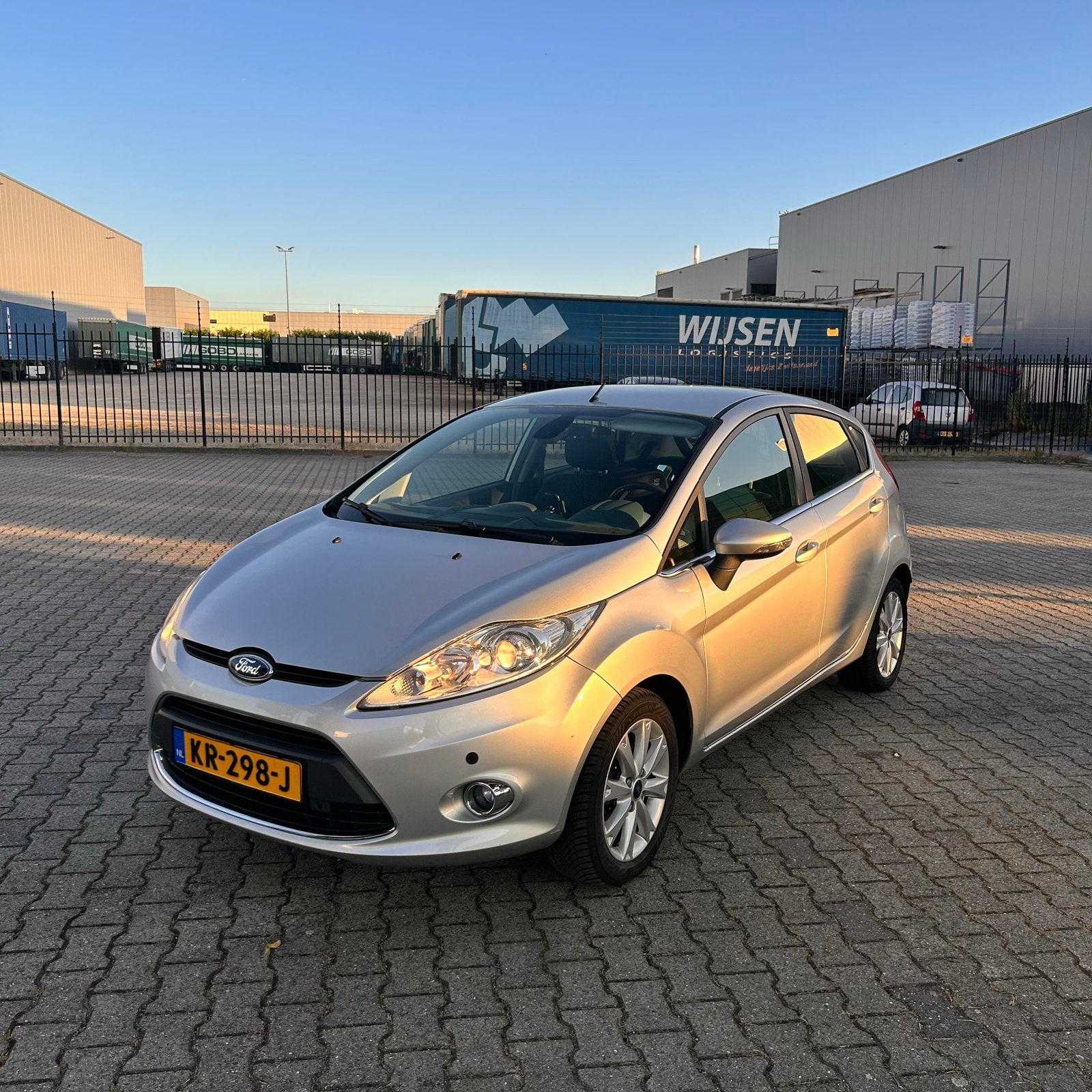 Ford Fiësta 1.6 FULL OPTION Titanium, Auto's, Voorwielaandrijving, 1596 cc, Stof, Zwart