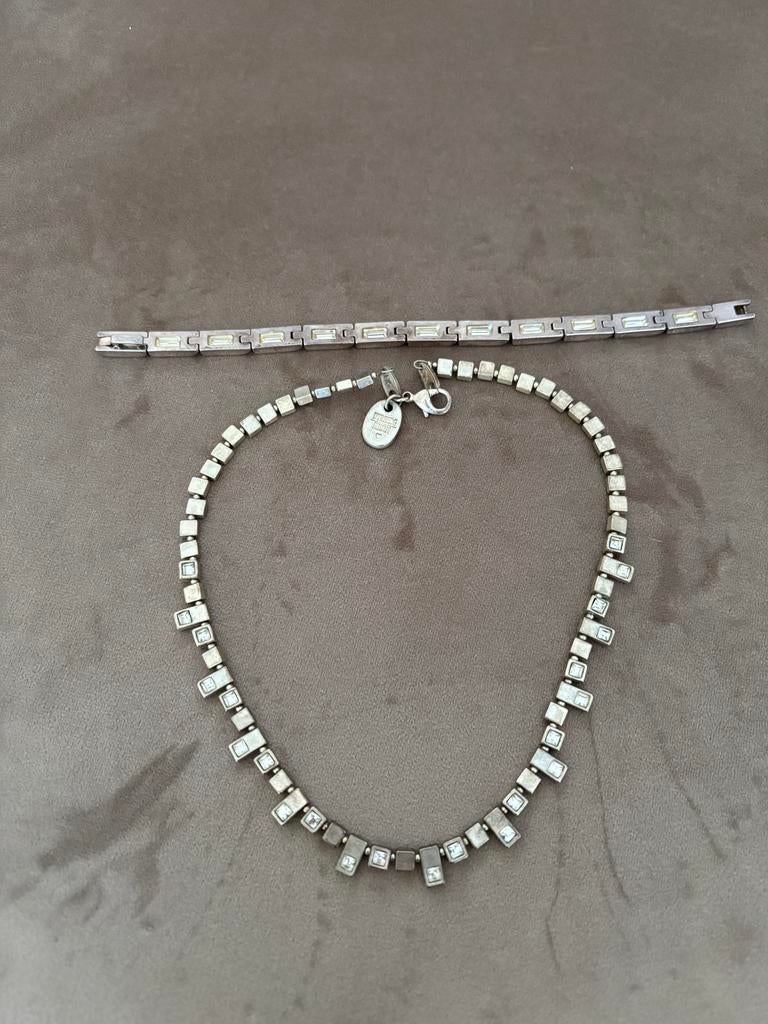 Leuke zilverkleurige ketting en armband met steentjes, Sieraden, Tassen en Uiterlijk, Armbanden, Ophalen, Overige materialen, Gebruikt