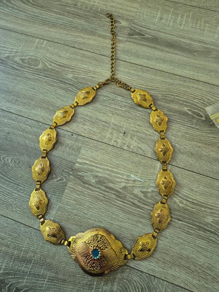 Vintage Goud gekleurde Ketting met Blauwe nep Steen, Ophalen of Verzenden, Overige materialen, Ketting, Met edelsteen