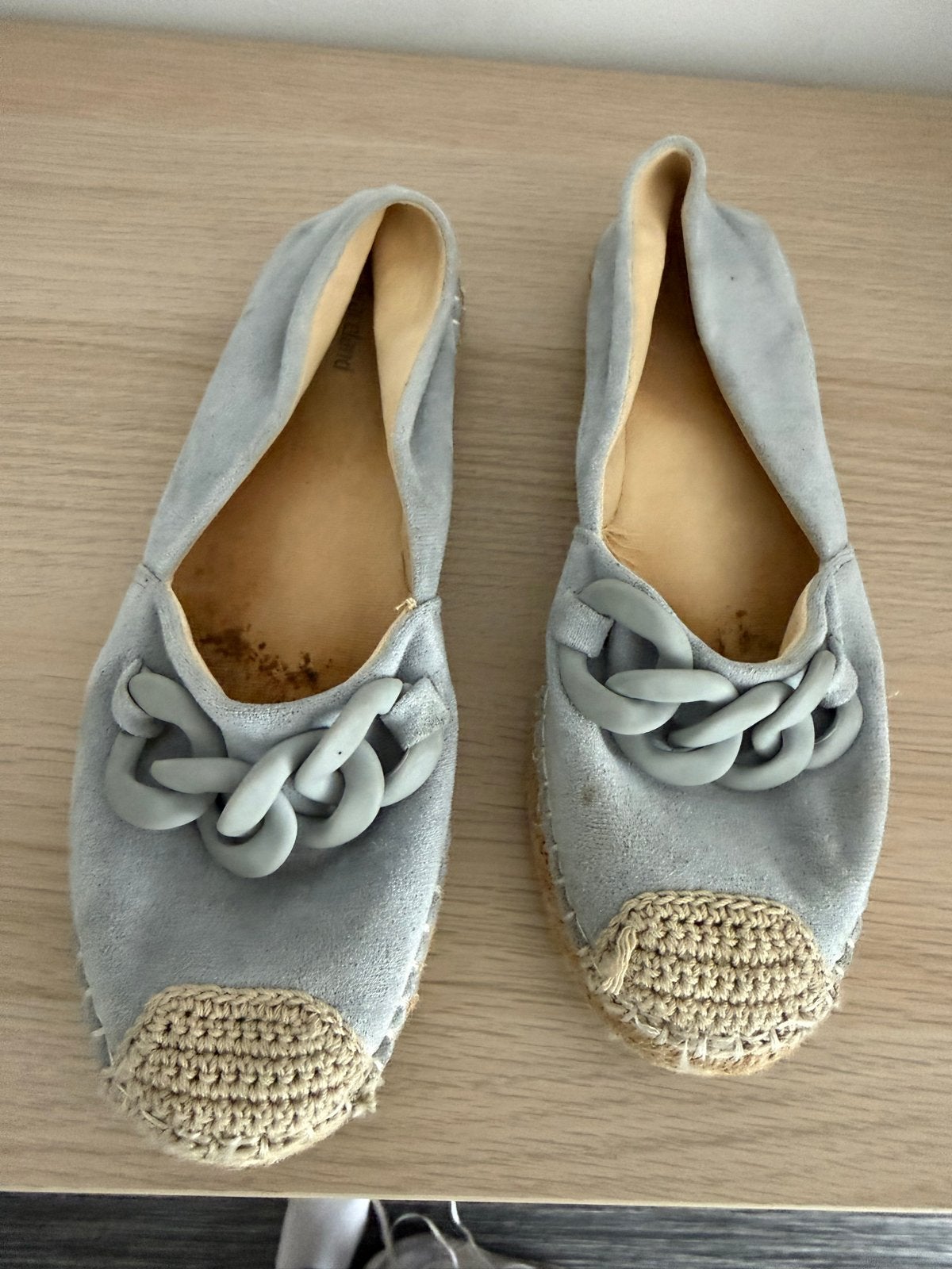 Gedragen espadrilles met kettingdetail maat 39, Ophalen of Verzenden, Gedragen, Overige kleuren, Espadrilles of Moccasins