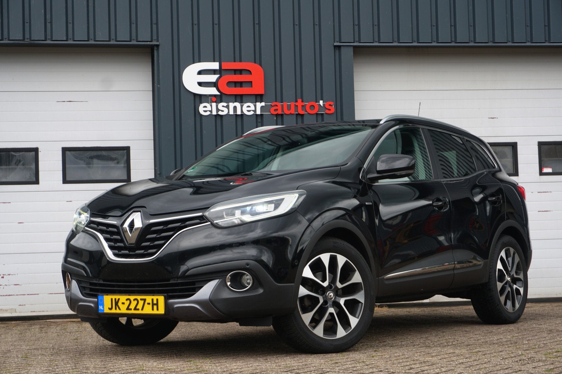 Renault Kadjar 1.2 TCe Bose | PANO DAK | CAMERA | FULL LED |, Auto's, Voorwielaandrijving, Kadjar, Gebruikt, 4 cilinders
