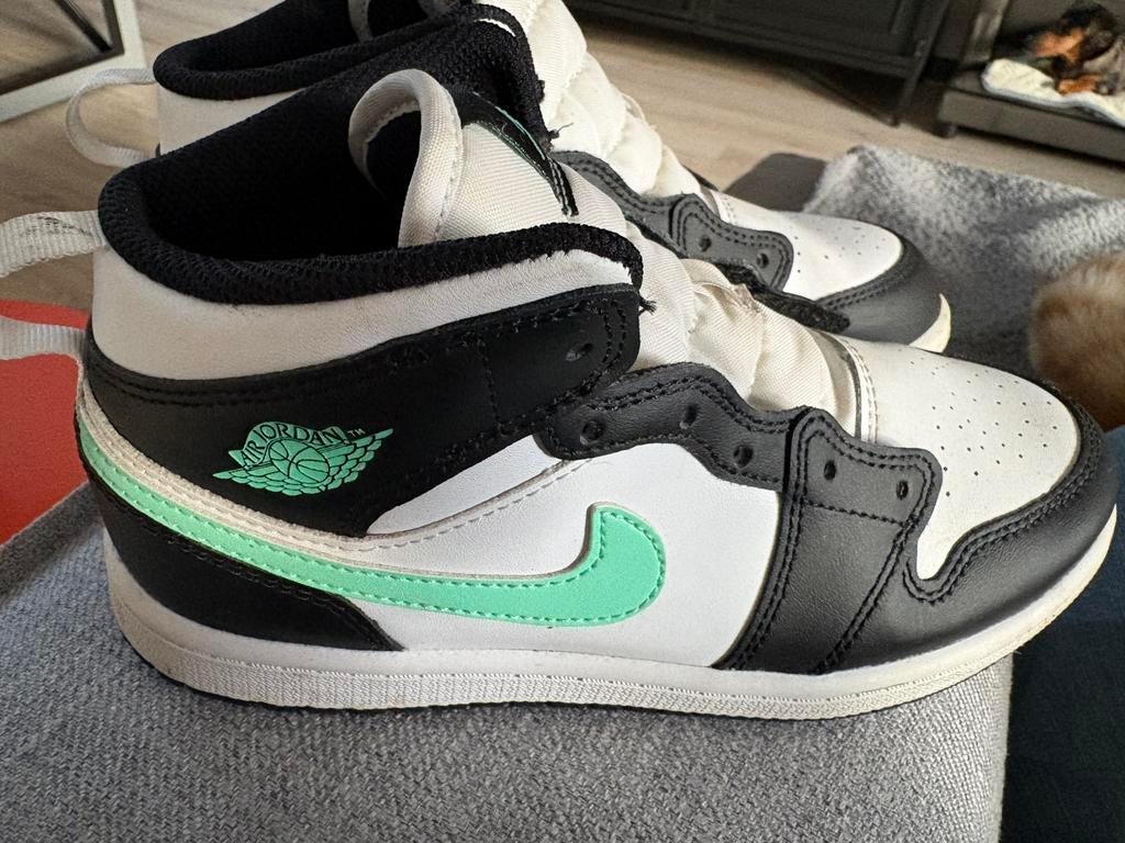 Jordan one maat 34/35 unisex, Ophalen of Verzenden, Zo goed als nieuw, Jongen of Meisje, Schoenen