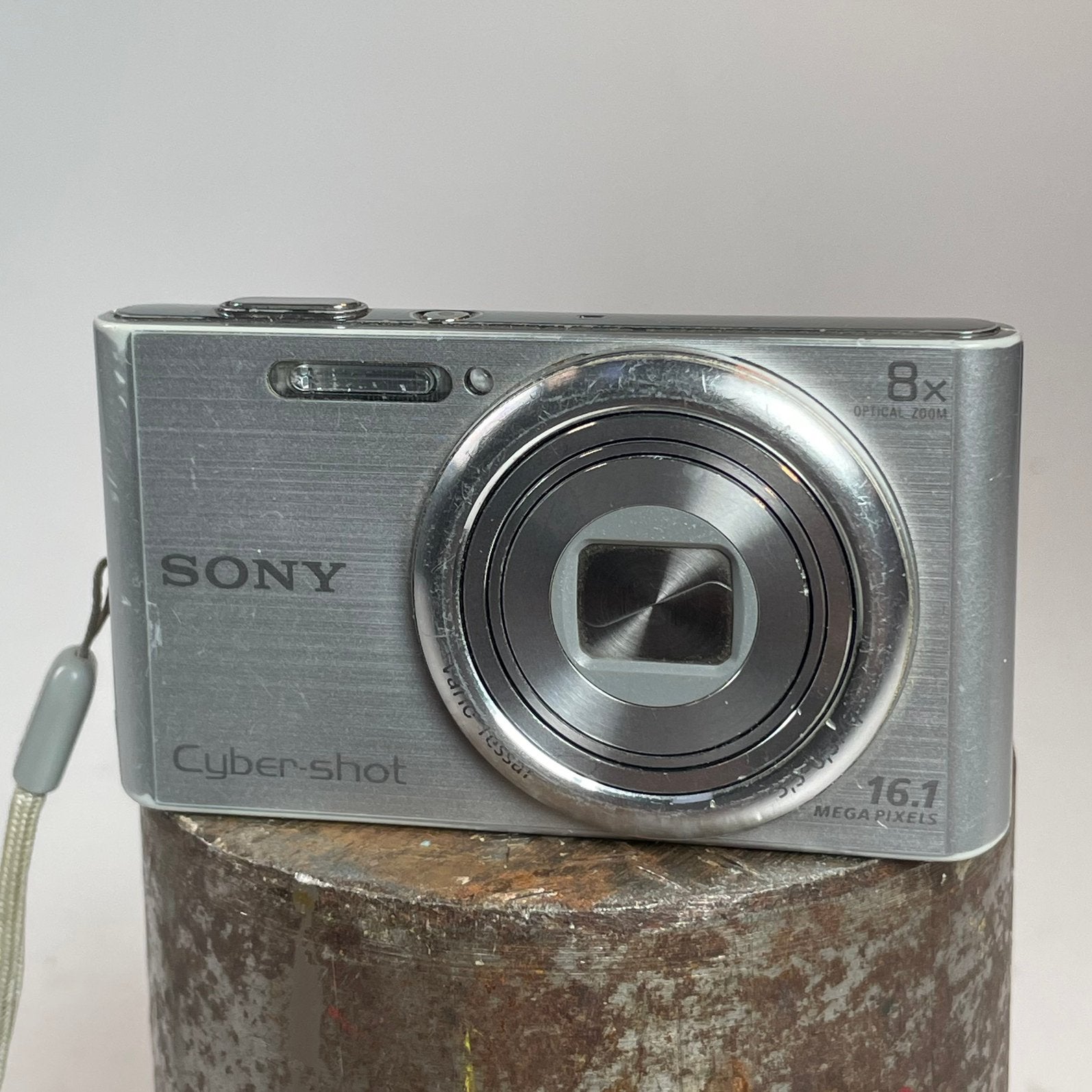 Sony cybershot dsc-w730 digitale compact camera Zeiss lens, Ophalen, Zo goed als nieuw, Sony, 8 keer of meer