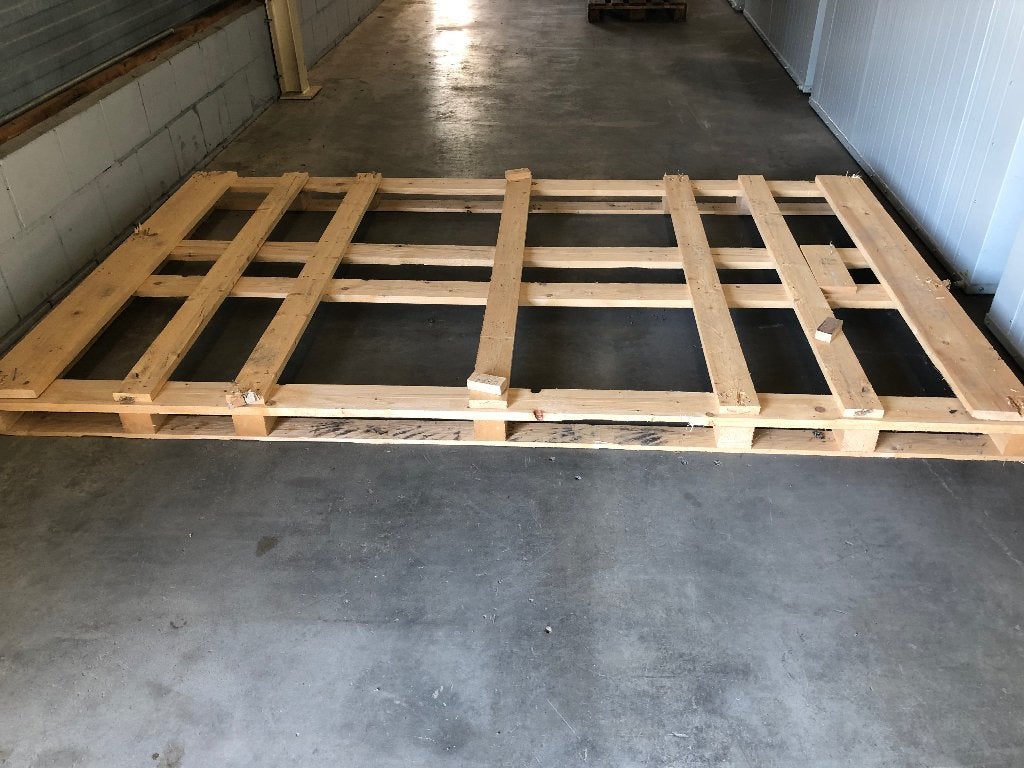 Pallet.  Hout, Doe-het-zelf en Verbouw, Hout en Planken, Ophalen, Gebruikt, 25 tot 50 mm, 250 tot 300 cm