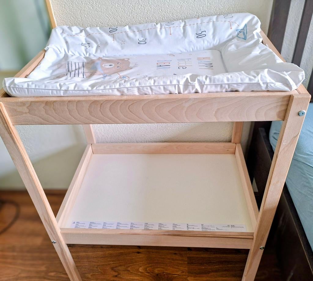 Ikea Sniglar Baby Cot and Changing Table, Kinderen en Baby's, Kinderkamer | Bedden, Ophalen, Zo goed als nieuw, Minder dan 140 cm