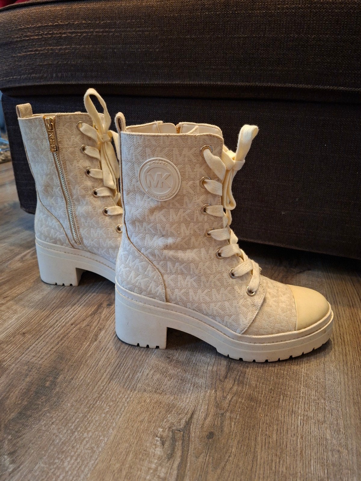 Michael Kors Laarzen, Kleding | Dames, Ophalen of Verzenden, Gedragen, Beige