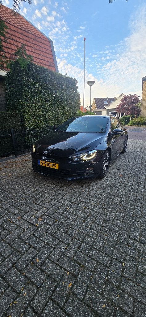 Volkswagen Scirocco 2.0 TSI 162KW DSG 2016 Zwart, Auto's, Euro 6, 4 cilinders, 1984 cc, 4 stoelen