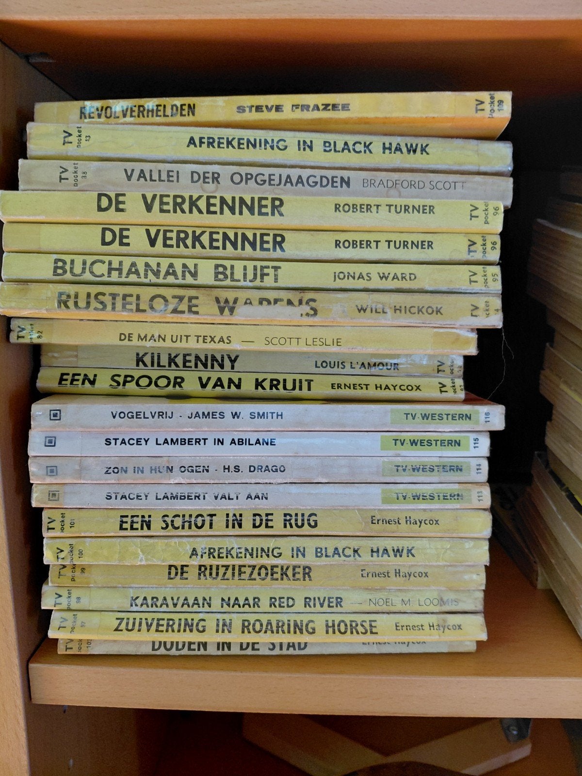 partij westerns tv pocket, Ophalen of Verzenden, Gelezen