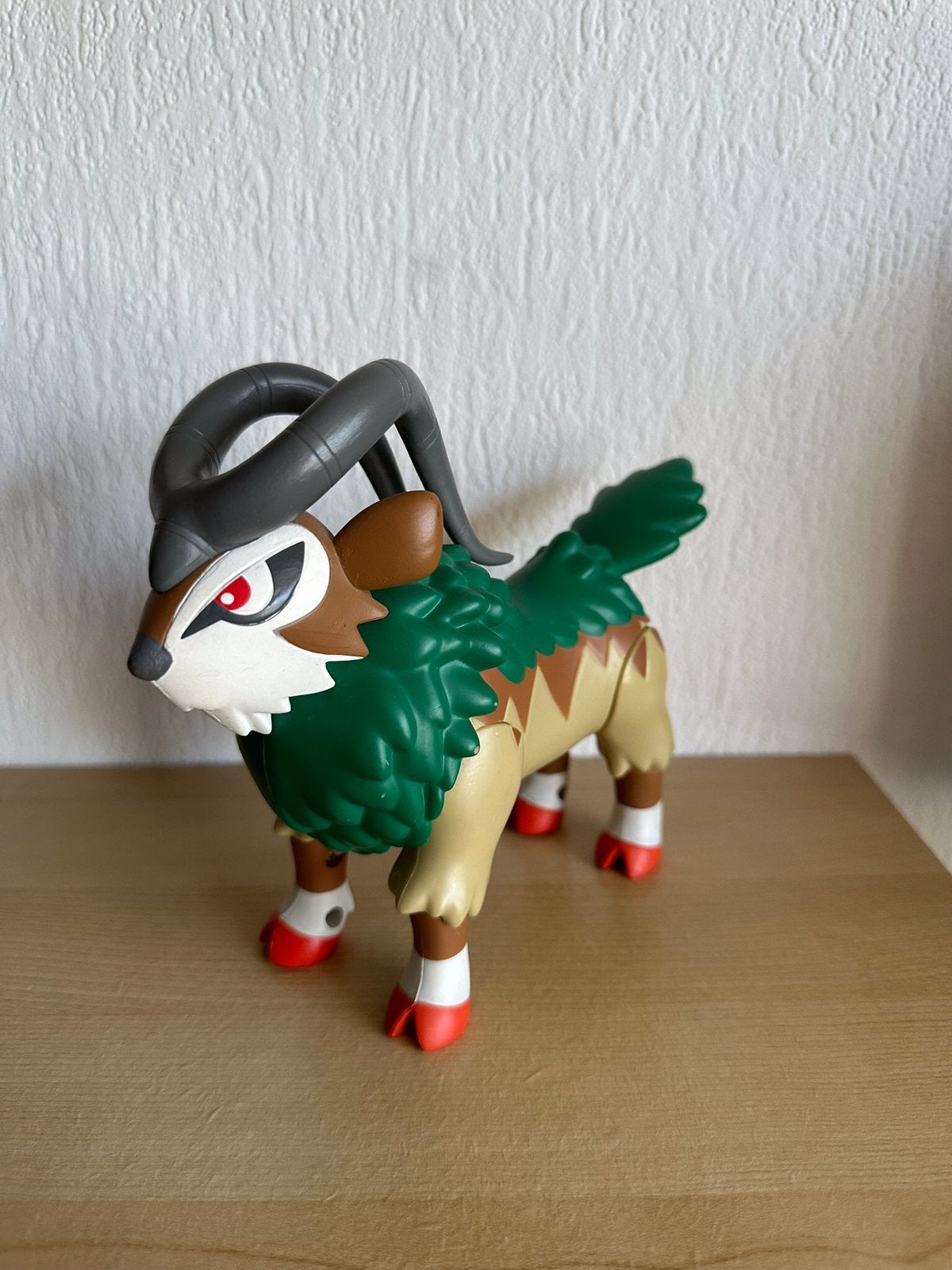 Tomy Pokemon figuur Gogoat, Verzamelen, Poppetjes en Figuurtjes, Ophalen of Verzenden, Zo goed als nieuw