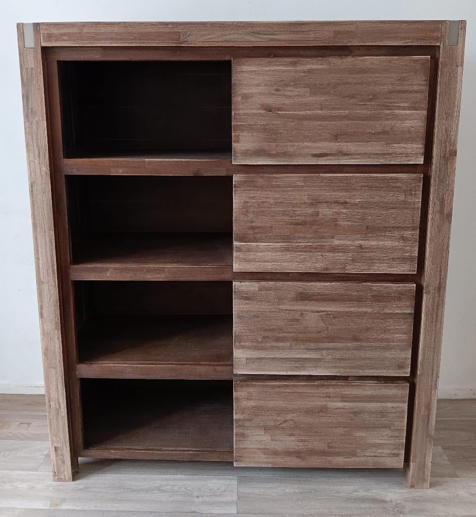 Massief eiken kast 130 cm breed – veel opbergruimte, Ophalen, Gebruikt, 100 tot 150 cm, Eikenhout