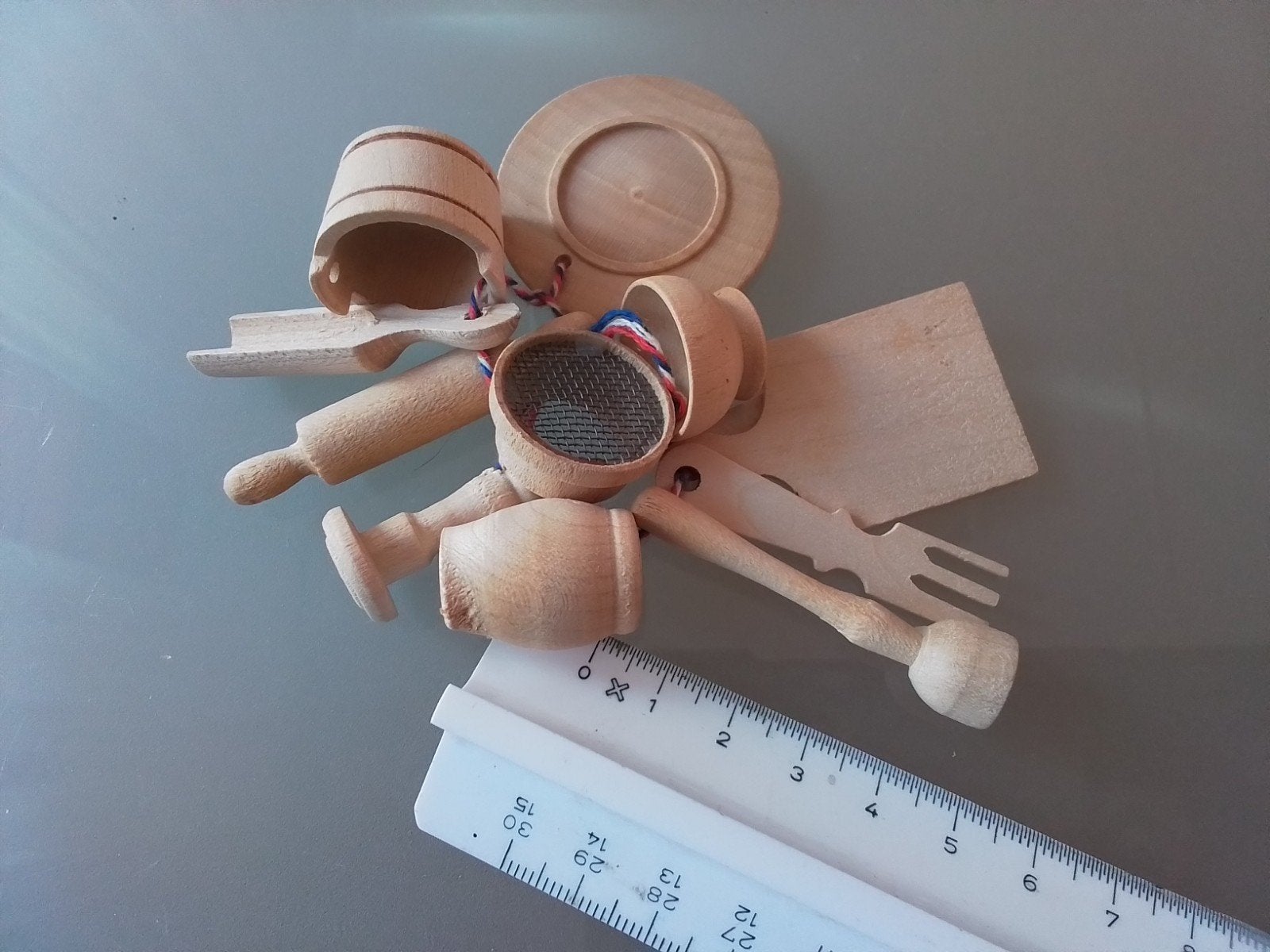 Houten poppenhuis miniaturen - Keukengerei set, Verzamelen, Poppenhuizen en Toebehoren, Ophalen of Verzenden