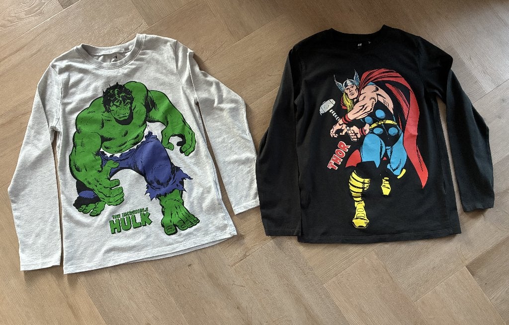 Hulk & Thor Longsleeves - Stoere Marvel Shirts mt 134 - 140, Kinderen en Baby's, Kinderkleding | Maat 134, H&M, Ophalen of Verzenden