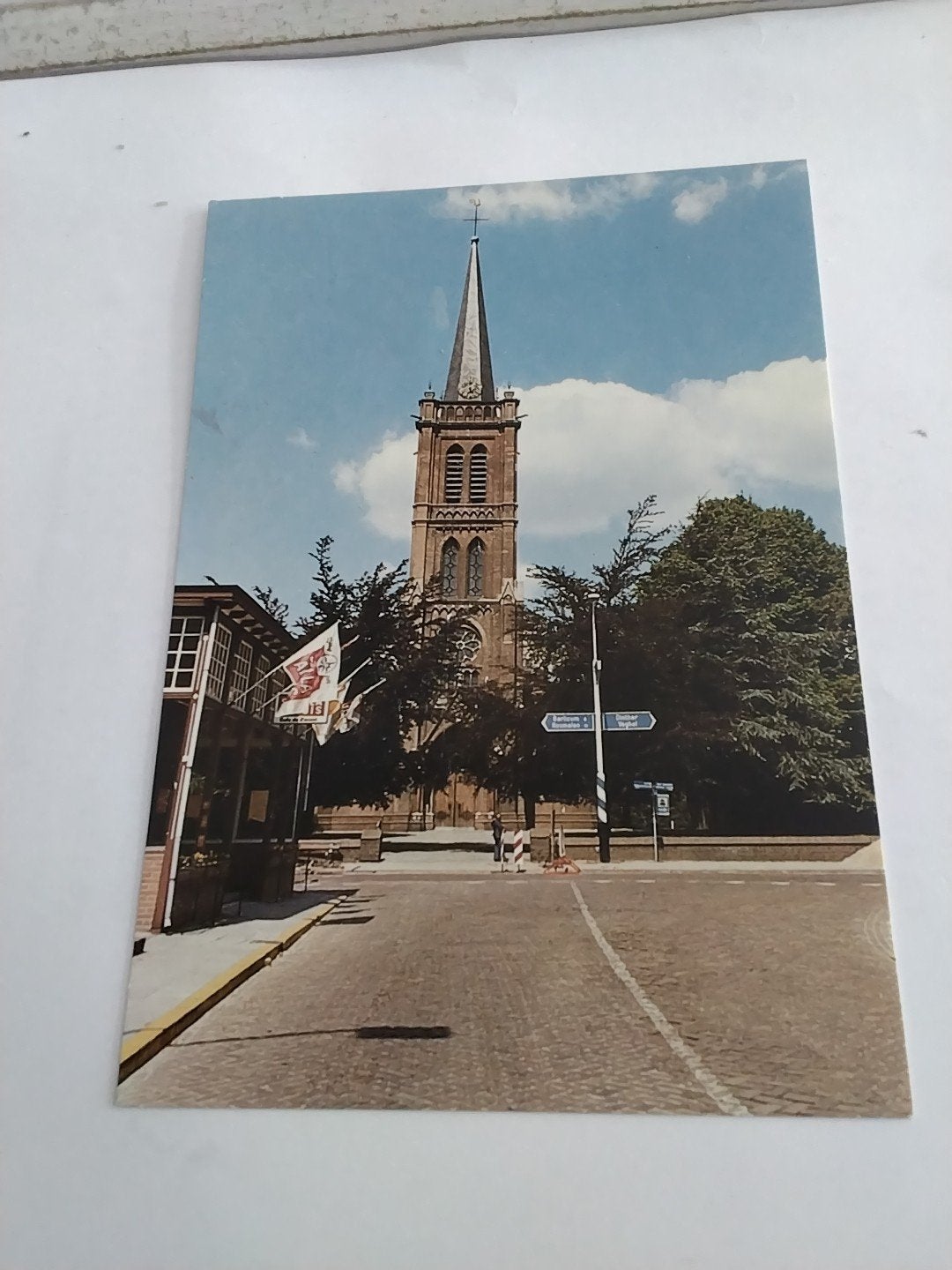 Ansichtkaart Heeswijk, Willibrorduskerk, Ophalen of Verzenden, 1960 tot 1980, Ongelopen, Noord-Brabant