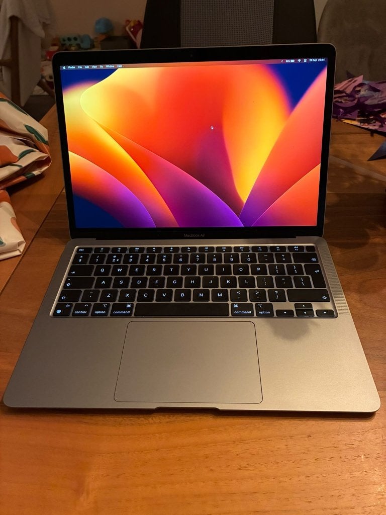 MacBook Air M1 (2020) 8GB/256GB – 13 cycli –99%, Computers en Software, Ophalen, Zo goed als nieuw, 13 inch, MacBook Air