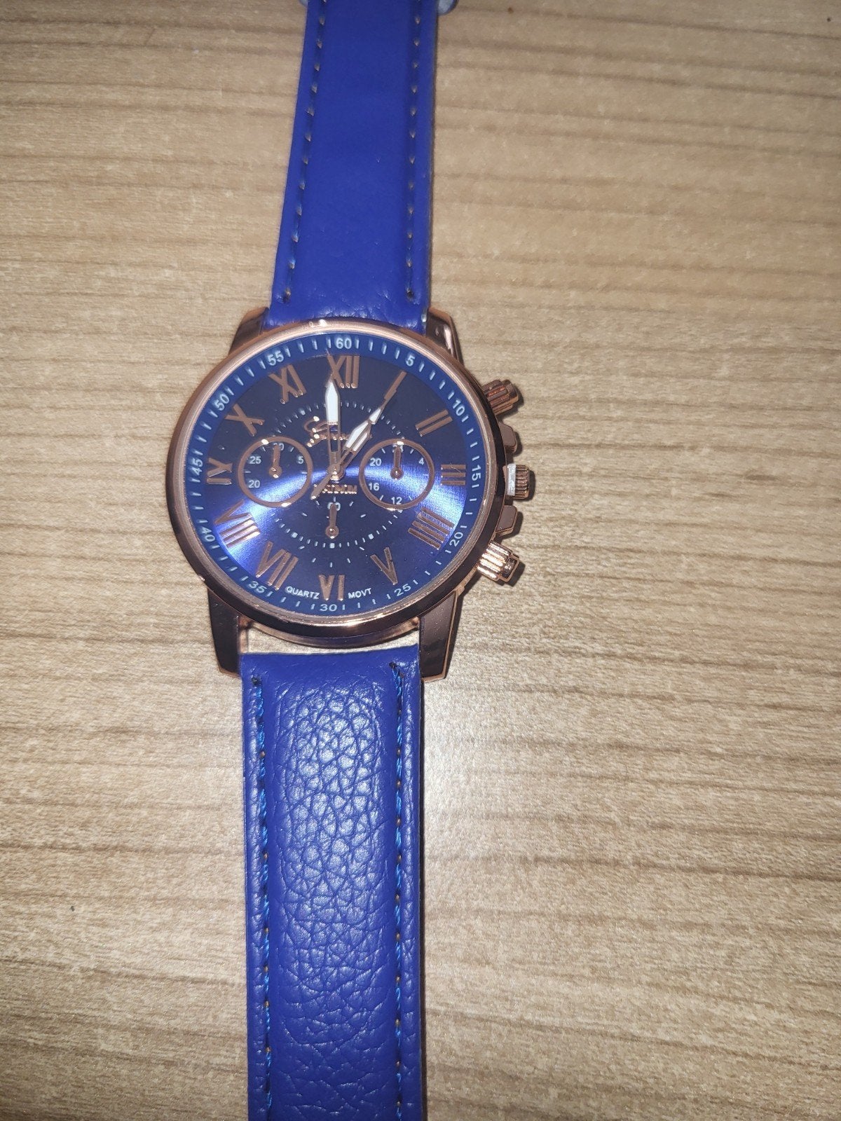 Stijlvol blauw polshorloge met roségouden accenten, Ophalen of Verzenden, Nieuw, Overige merken