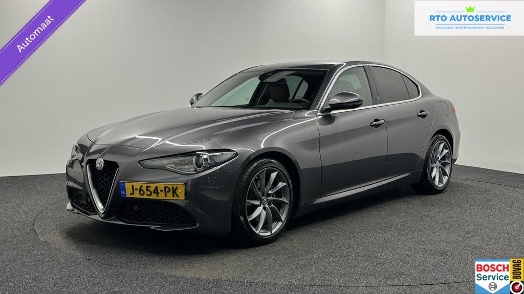 Alfa Romeo Giulia 2.0T Super LEER NAVI CRUISE CAMERA 77000 K, Auto's, Automaat, 745 kg, Achterwielaandrijving, Euro 6