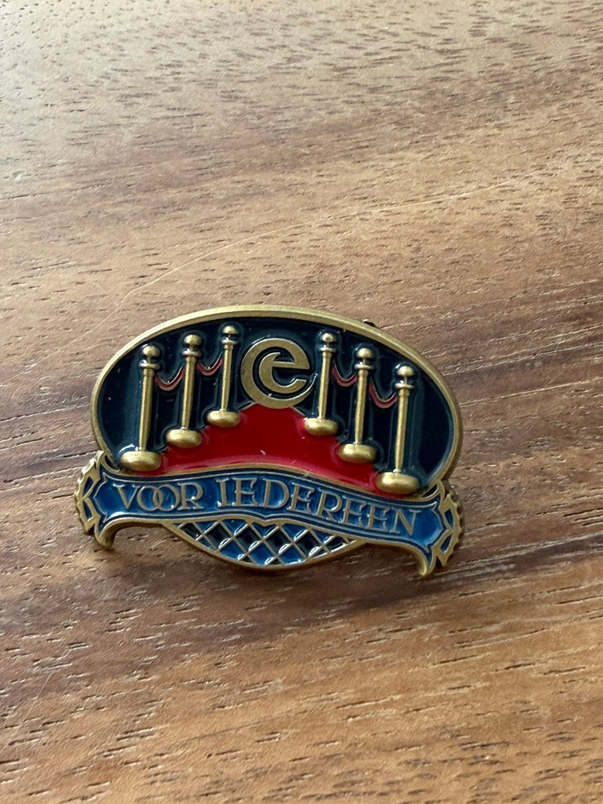 Efteling pin pin voor Iedereen, Ophalen of Verzenden, Zo goed als nieuw, Button of Speldje
