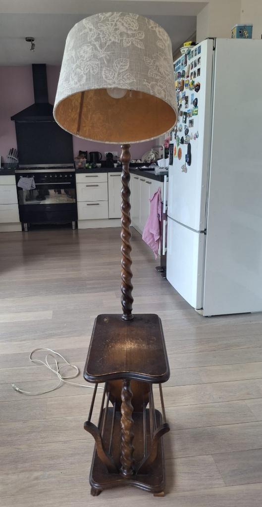 Unieke antieke bijzettafel met lamp, tafelbl. H52 L48 B29 cm, Antiek en Kunst, Antiek | Meubels | Tafels, Ophalen