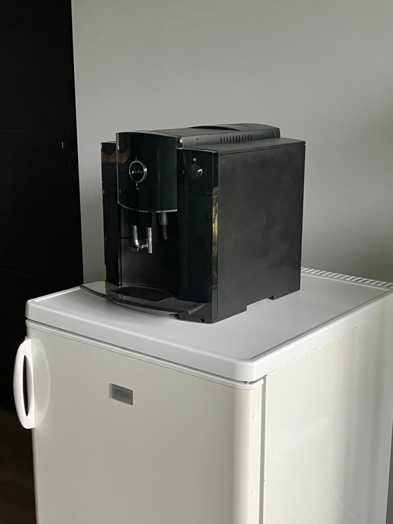 Jura D4, Witgoed en Apparatuur, Koffiezetapparaten, Ophalen, Koffiemachine