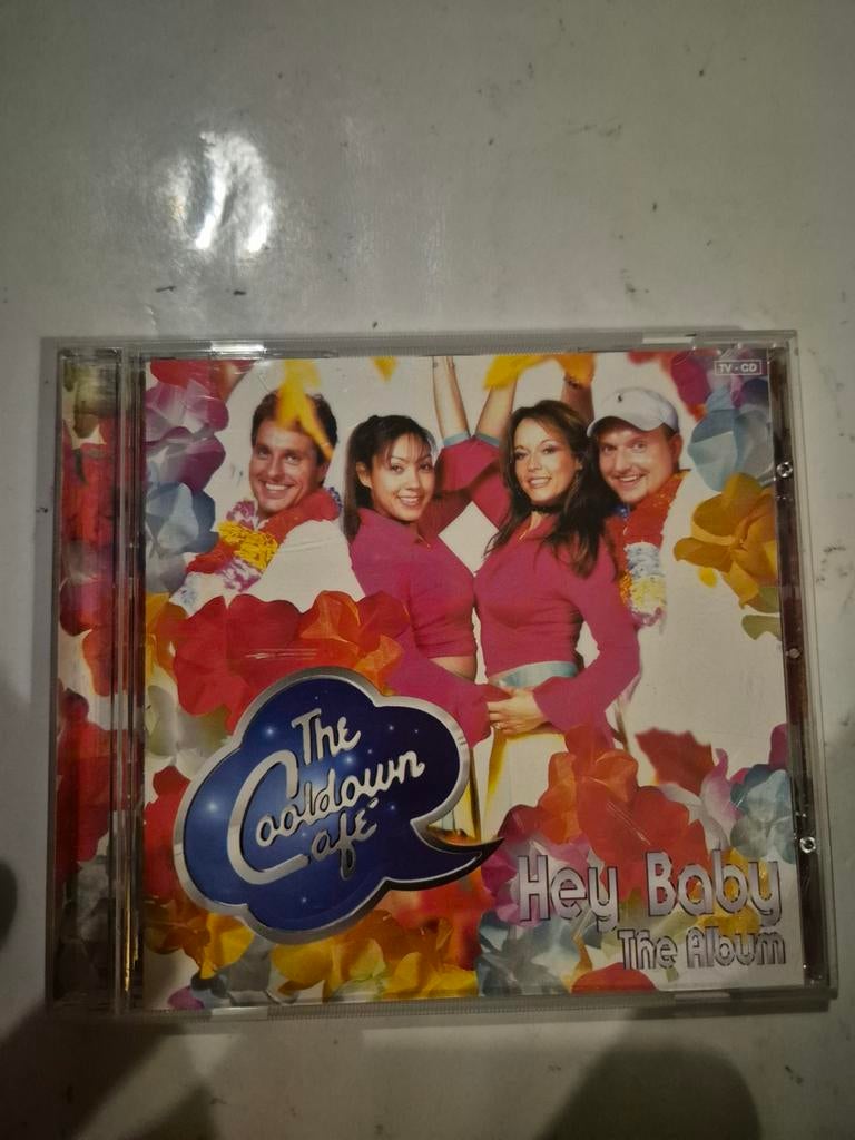 The Cooldown Café - Hey baby, the album. Cd. 2001, Ophalen of Verzenden, Gebruikt