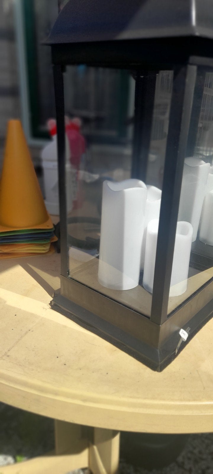 Set van 2 zwarte lantaarns met LED kaarsen, Huis en Inrichting, Woonaccessoires | Kandelaars en Kaarsen, Gebruikt, Lantaarn, Zwart